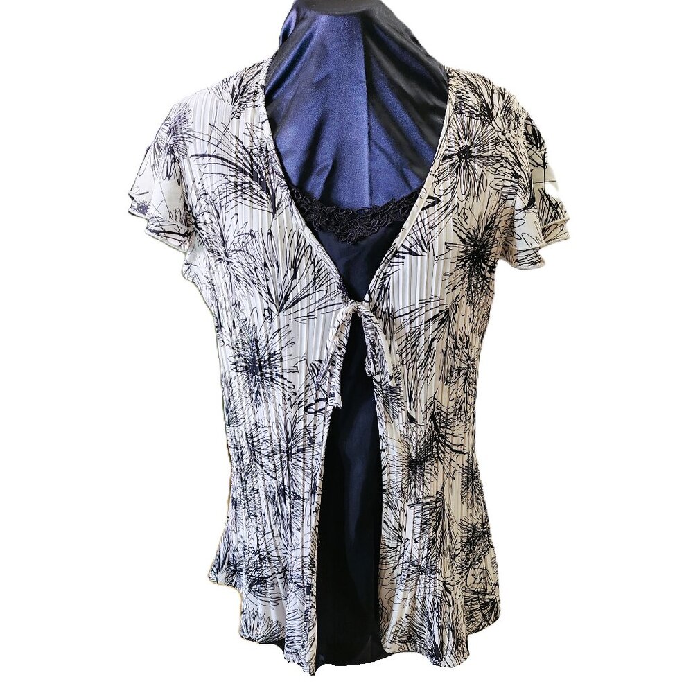 *New Low Price* Black & White Crinkle Layered Blouse